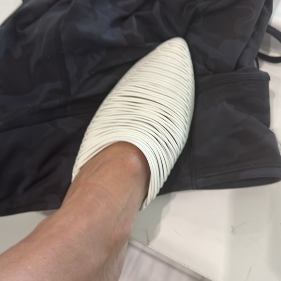 Tory Burch leather slides - Picture 5 of 7